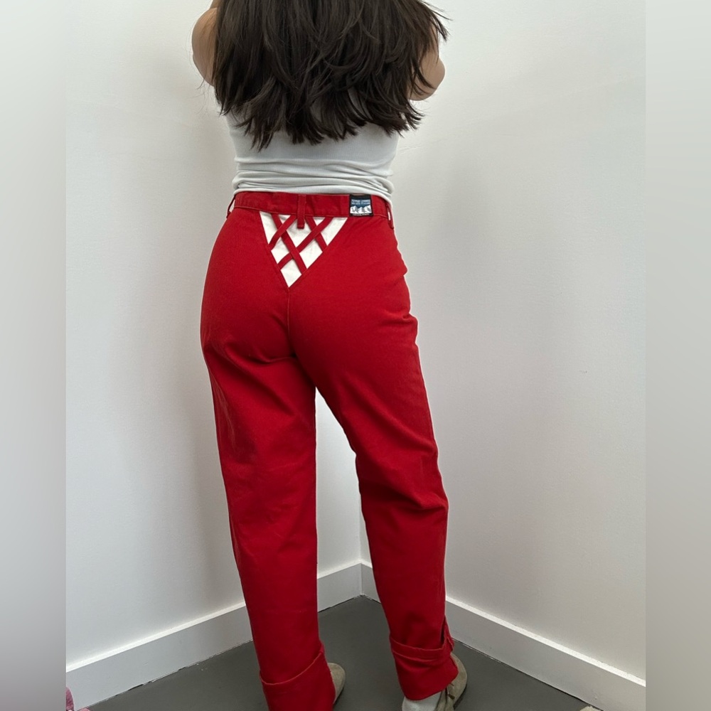 ⛔️SOLD⛔️Vintage 80’s Red High Rise Straight Leg Jeans Lattice Triangle Back Siz - Picture 2 of 9